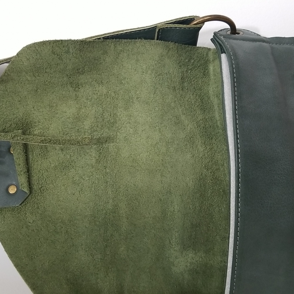 Leather Green Fringed Hippie Boho Peasant Crossbody Purse NWOT - Picture 6 of 9